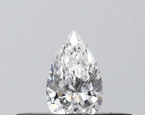 0.20ct Pear Lab Grown Diamond (Colour D, Clarity VVS2, IGI Certified)