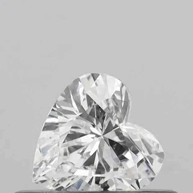 0.29ct Heart Lab Grown Diamond (Colour E, Clarity VVS2, IGI Certified)