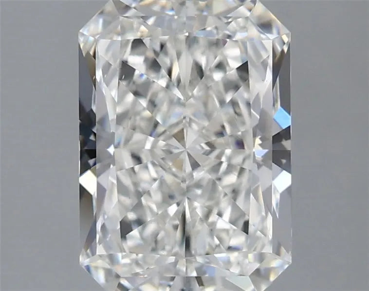 2.11ct Radiant Lab Grown Diamond (Colour G, Clarity VS1, IGI Certified)