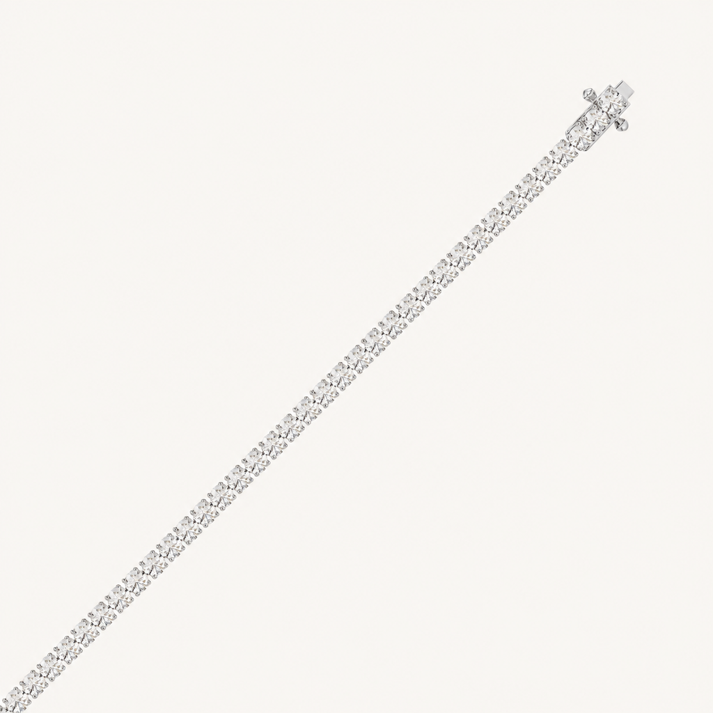 White gold high-carat diamond tennis bracelet with closed clasp