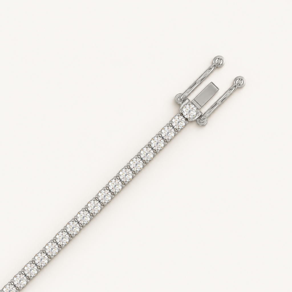 Basket 4-prong white-gold tennis bracelet with open clasp