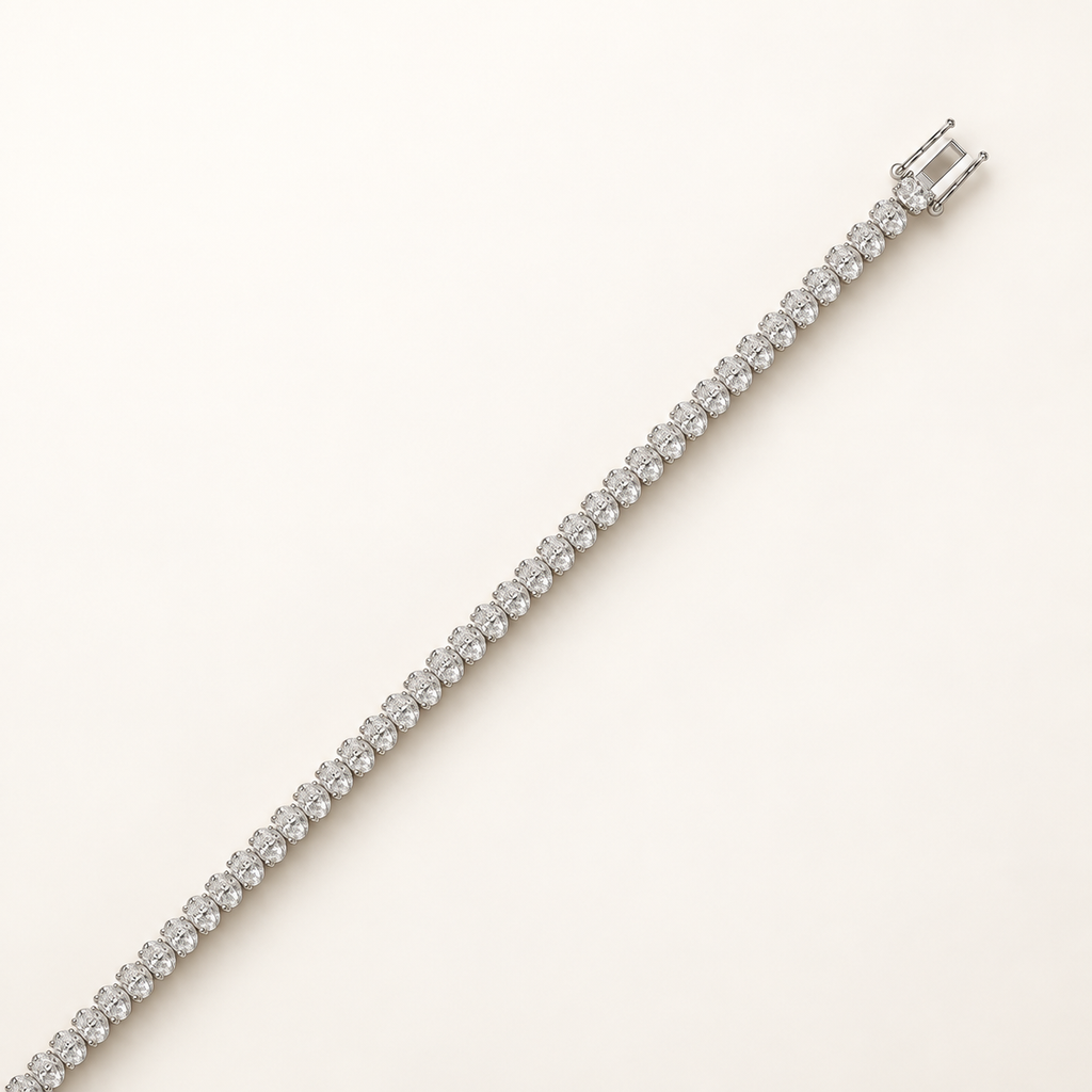 Oval-cut diamond tennis bracelet in white gold, open clasp detail