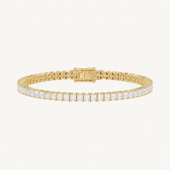 Princess-cut lab-grown diamond tennis bracelet in yellow gold, full view