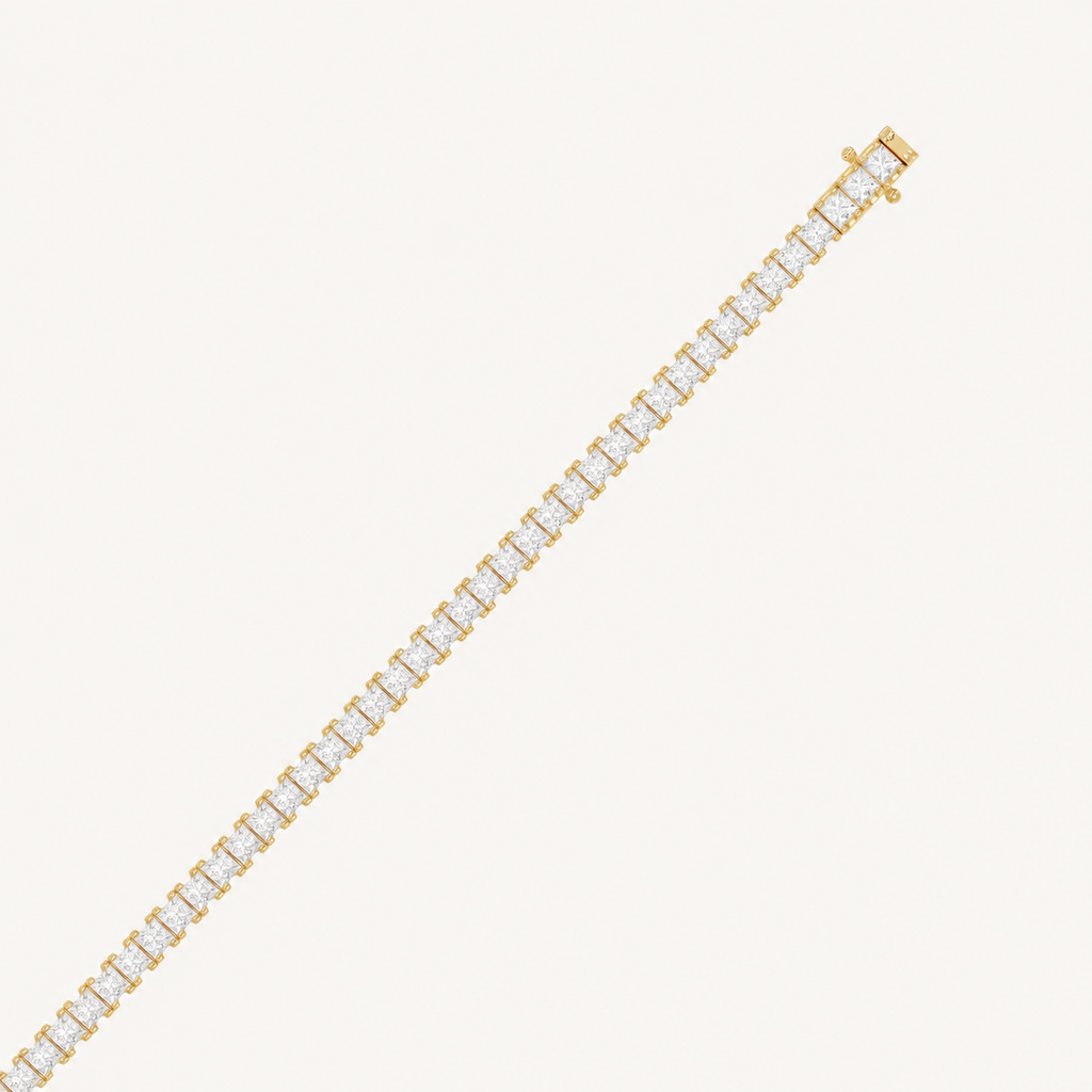 Yellow gold princess-cut diamond bracelet with closed clasp